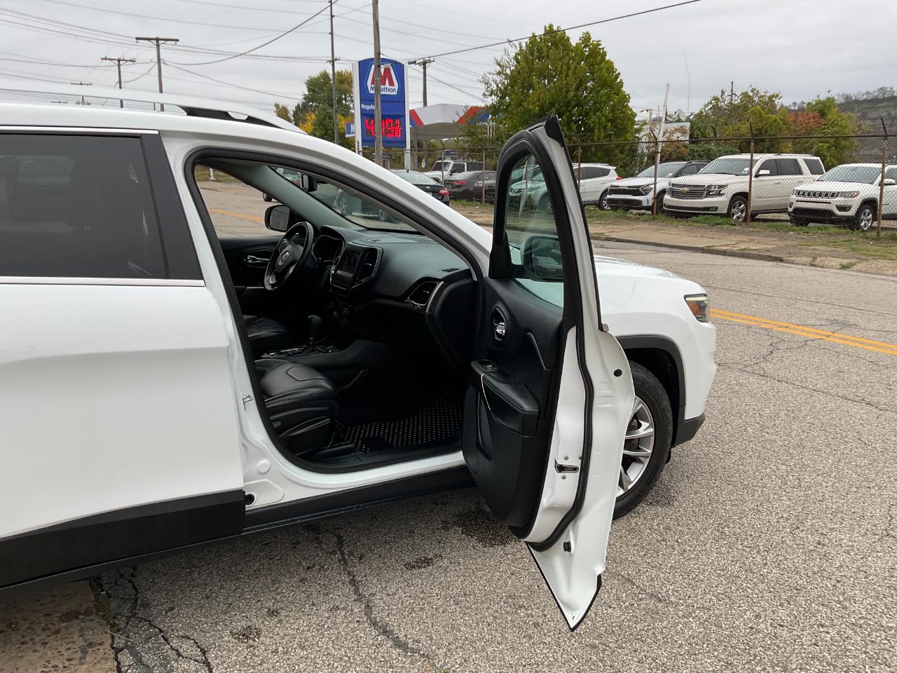 Jeep Cherokee Latitude Plus FWD 2019