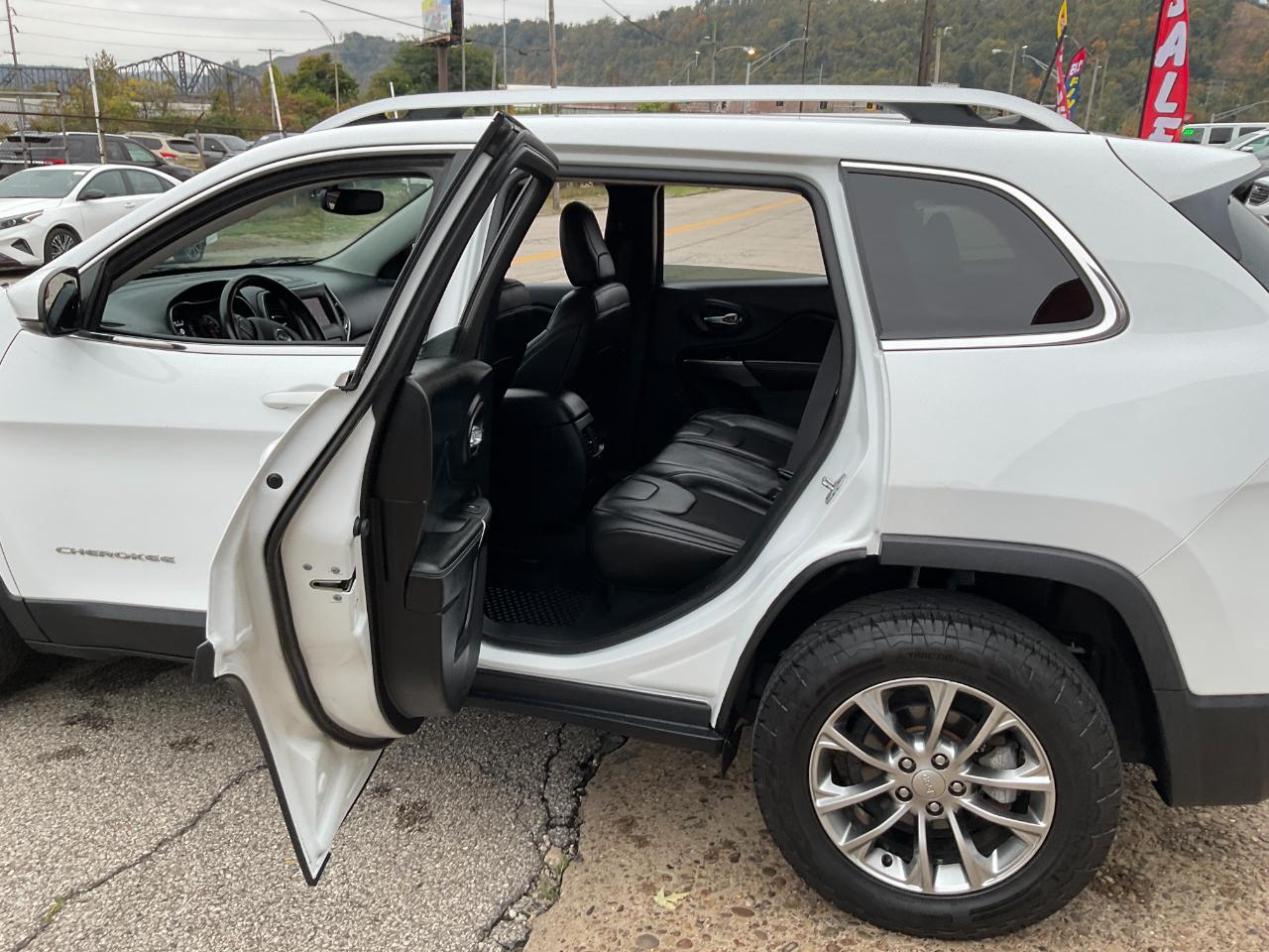Jeep Cherokee Latitude Plus FWD 2019