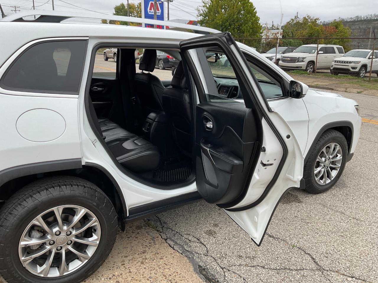 Jeep Cherokee Latitude Plus FWD 2019