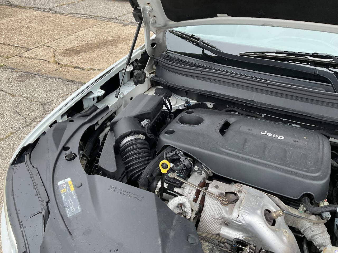 Jeep Cherokee Latitude Plus FWD 2019