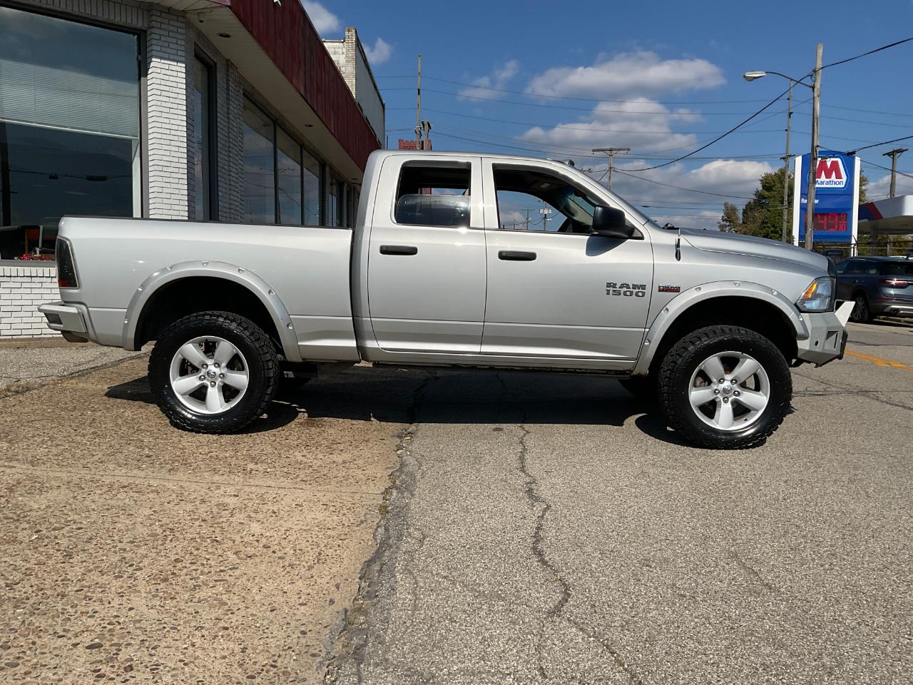 RAM 1500 Tradesman Quad Cab 4WD 2015