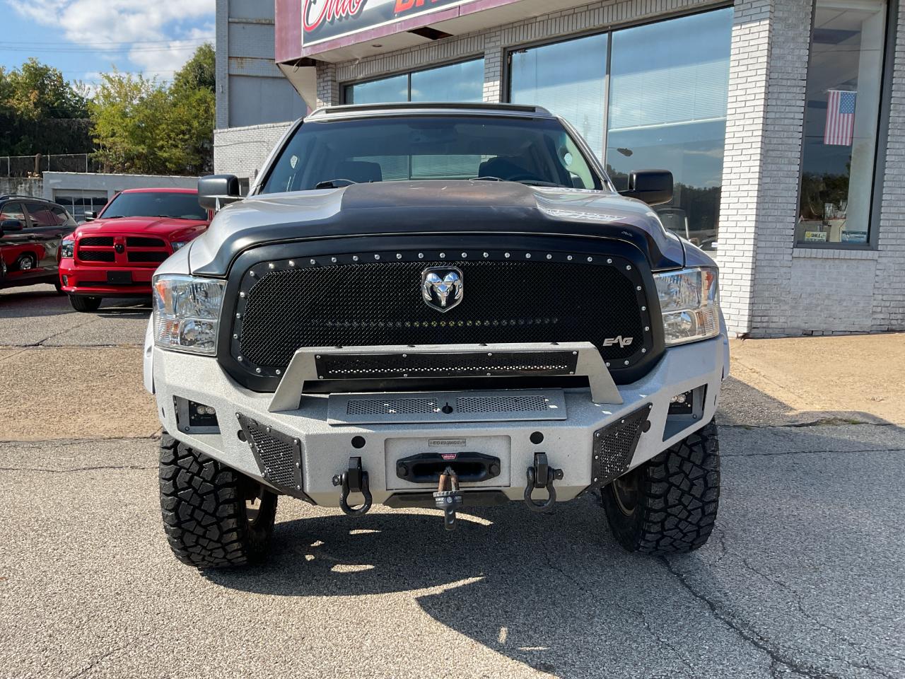 RAM 1500 Tradesman Quad Cab 4WD 2015