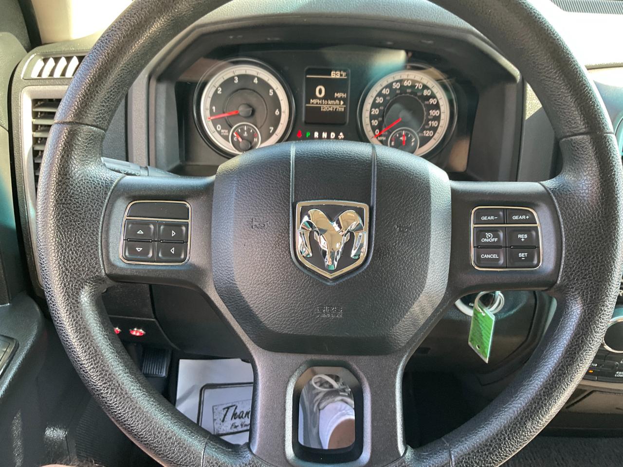 RAM 1500 Tradesman Quad Cab 4WD 2015