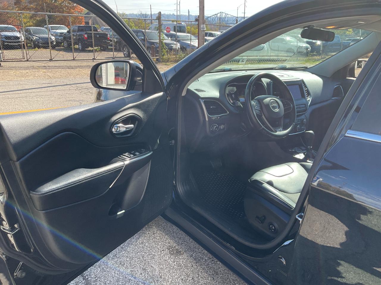 Jeep Cherokee Latitude Plus 4WD 2019