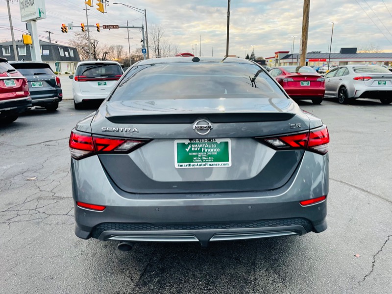 Nissan Sentra SR 2021