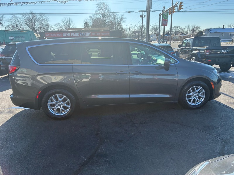 Chrysler Voyager LX 2021