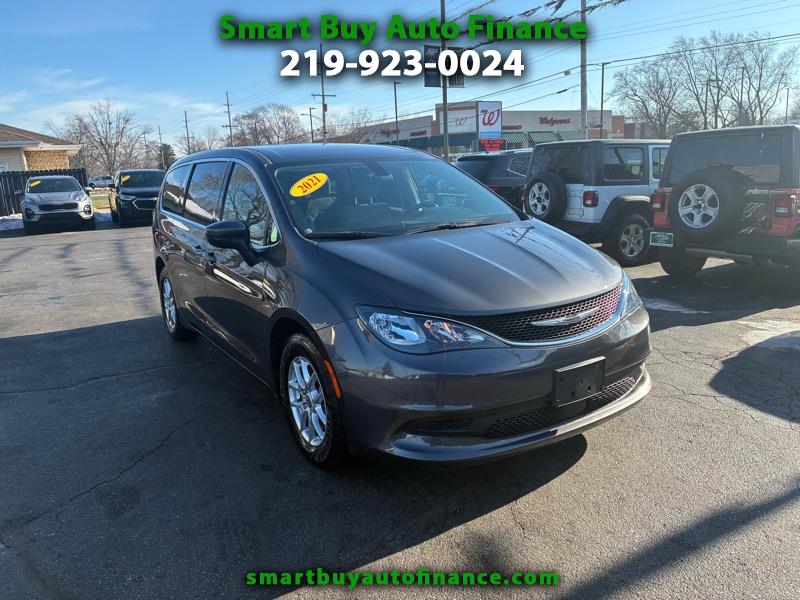 2021 Chrysler Voyager LX