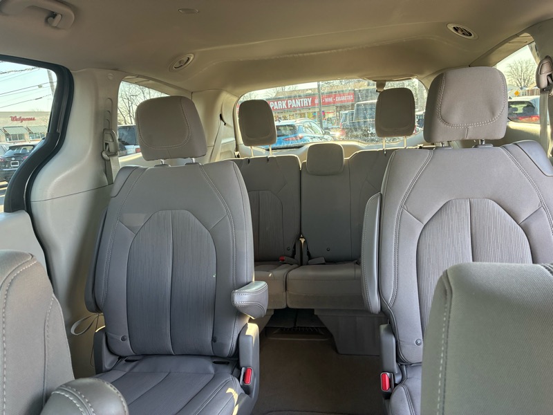 Chrysler Voyager LX 2021