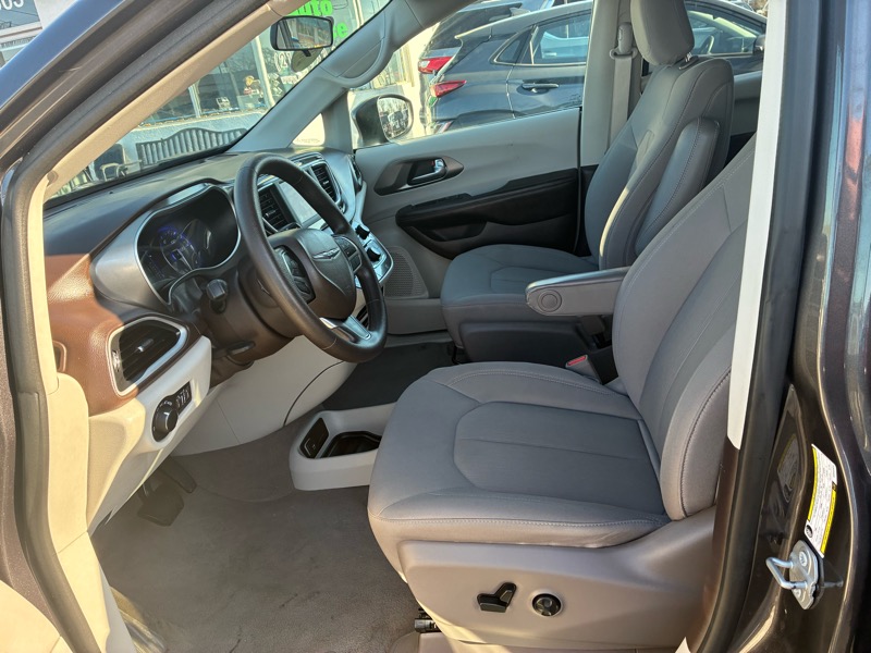 Chrysler Voyager LX 2021