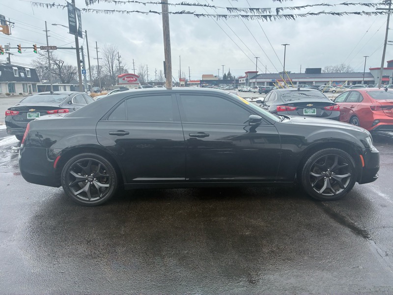 Chrysler 300 S V6 RWD 2021