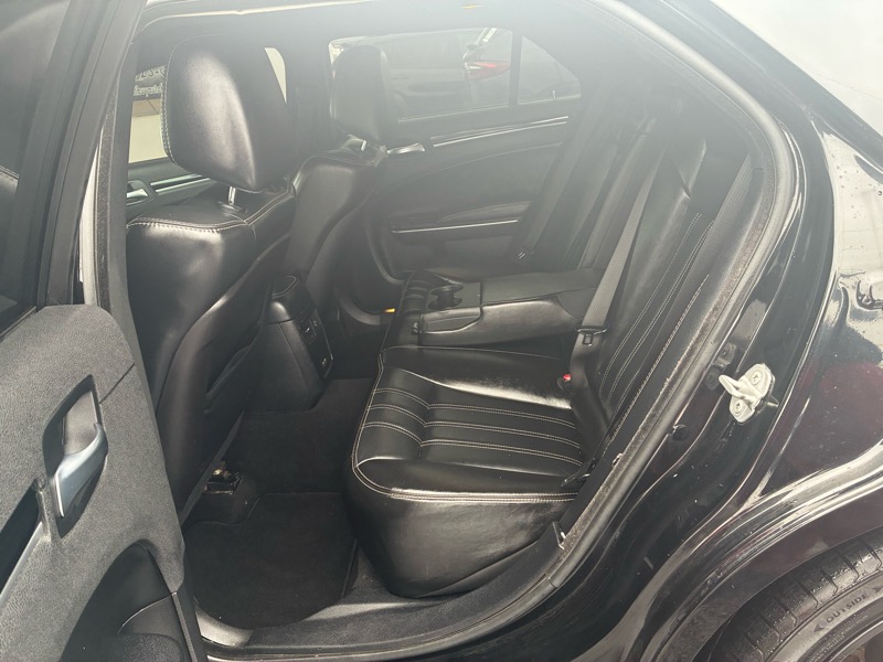 Chrysler 300 S V6 RWD 2021