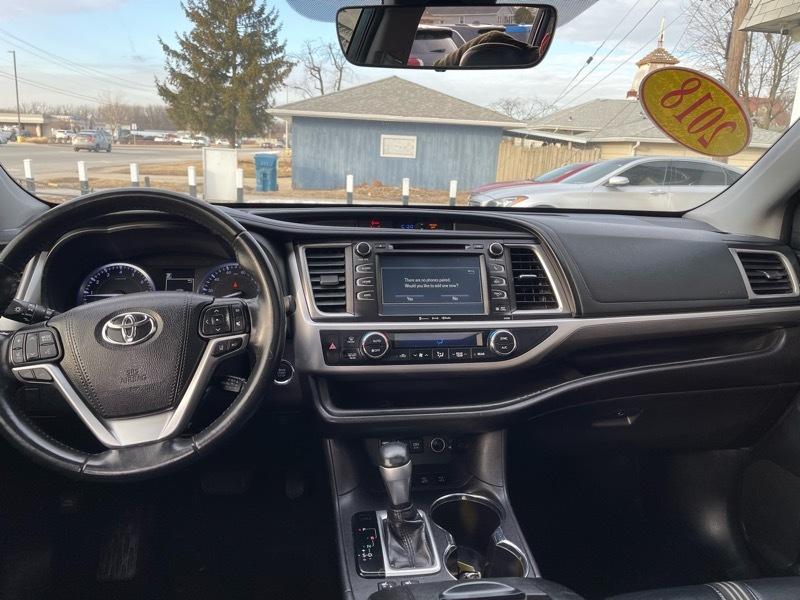 Toyota Highlander SE AWD V6 2018
