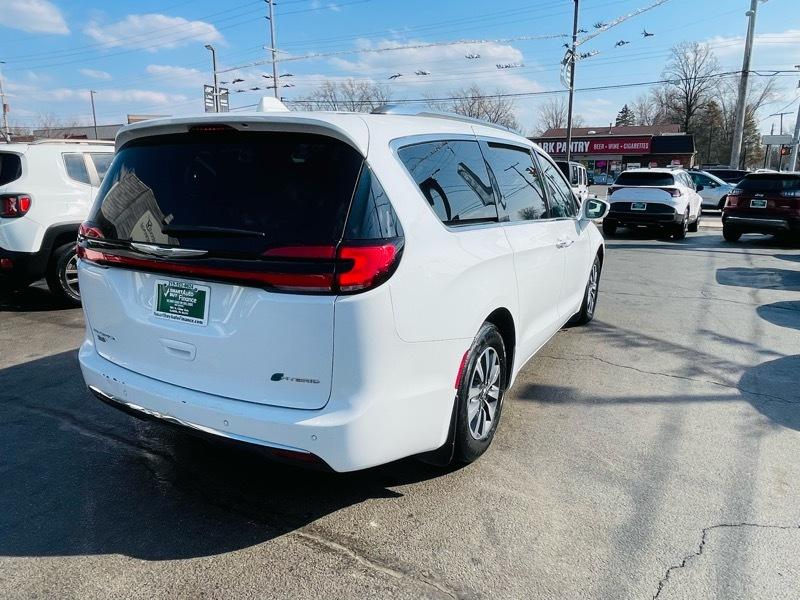 Chrysler Pacifica Hybrid Touring L 2021
