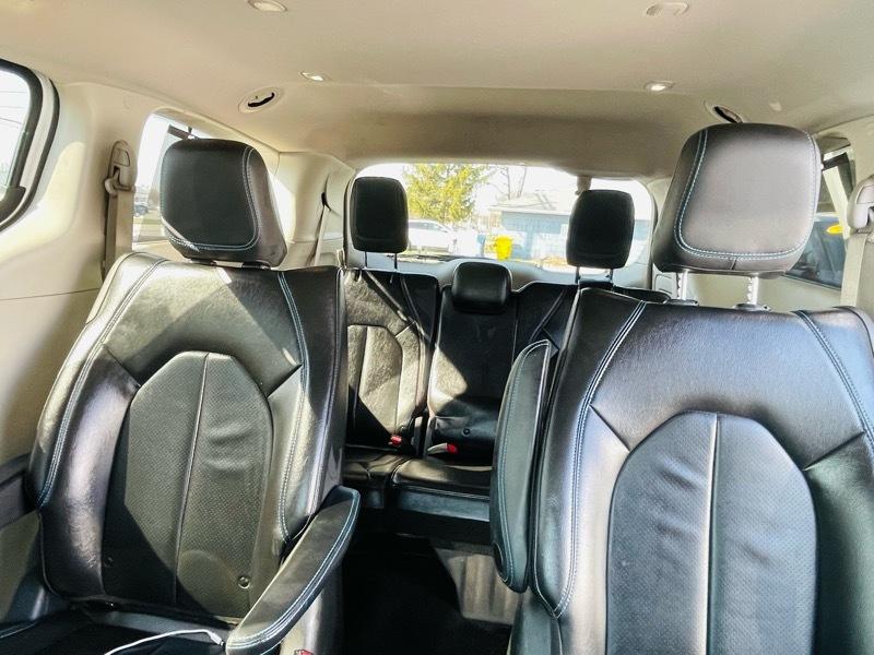 Chrysler Pacifica Hybrid Touring L 2021