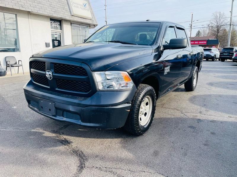 RAM 1500 Classic Tradesman Crew Cab SWB 4WD 2022