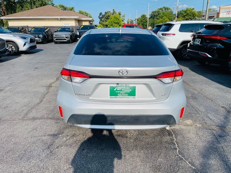 Toyota Corolla LE Hybrid 2022