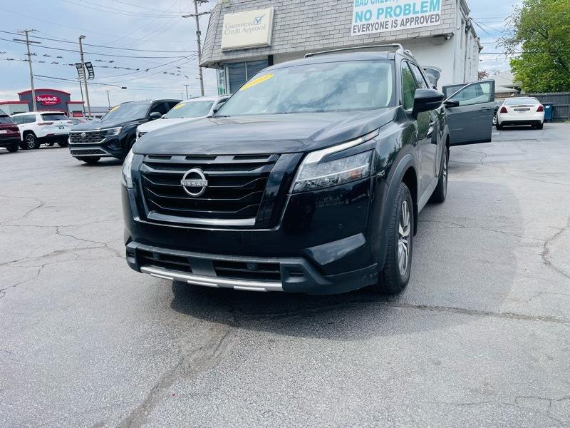 Nissan Pathfinder SL 4WD 2023