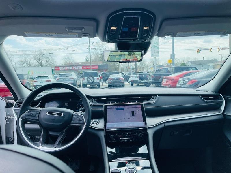 Jeep Grand Cherokee Limited 4WD 2023