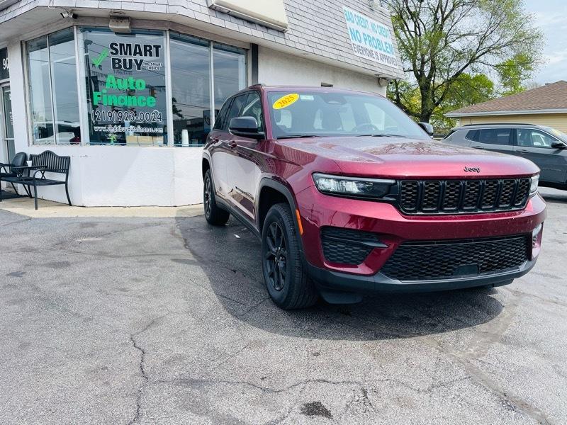 2025 Jeep Grand Cherokee Laredo 4WD