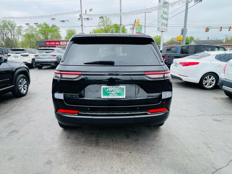 Jeep Grand Cherokee  2023