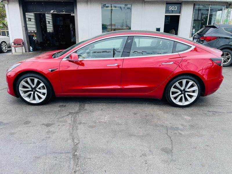 Tesla Model 3  2018