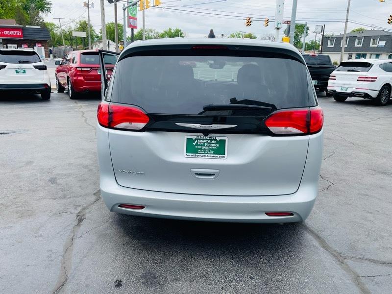Chrysler Voyager LX 2023