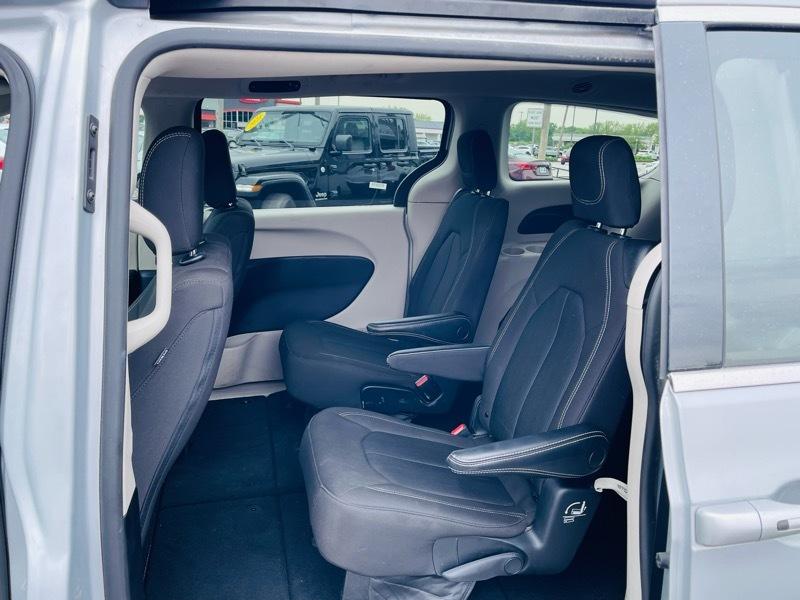 Chrysler Voyager LX 2023