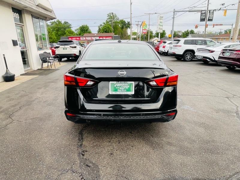 Nissan Altima 2.5 SV 2023