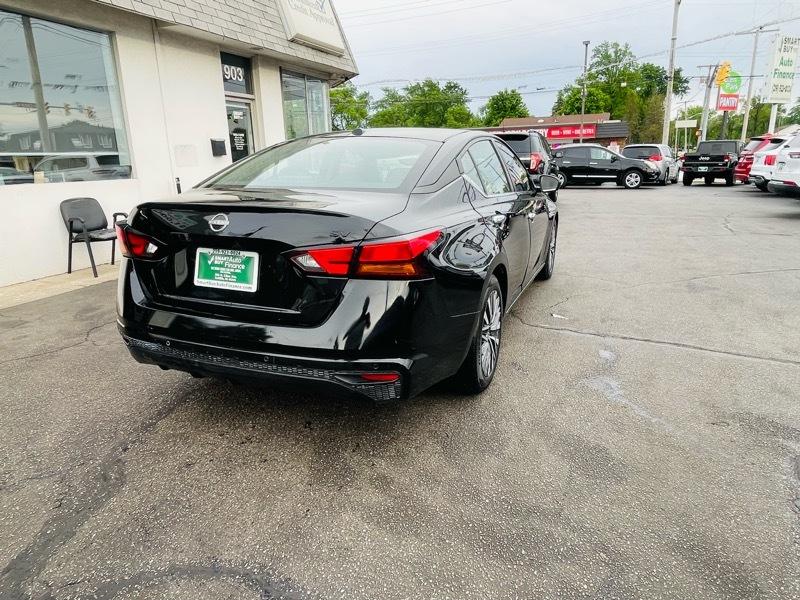 Nissan Altima 2.5 SV 2023