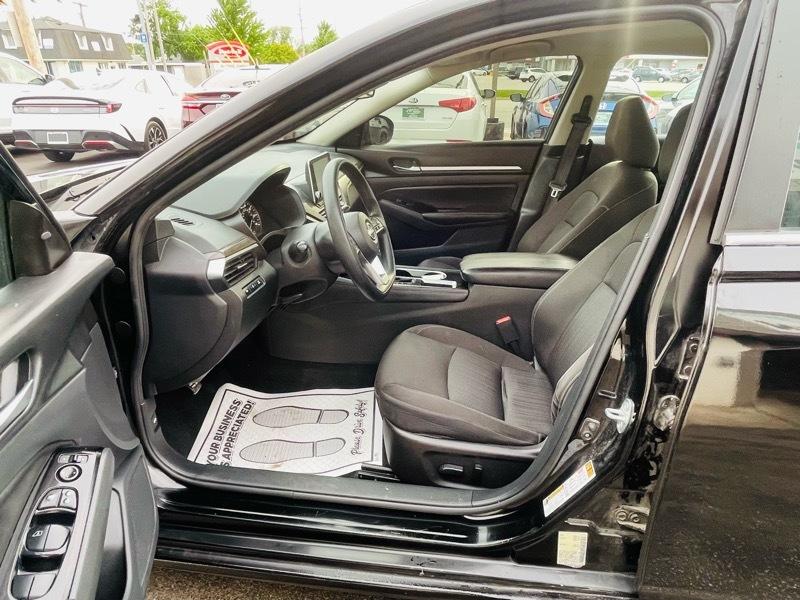 Nissan Altima 2.5 SV 2023
