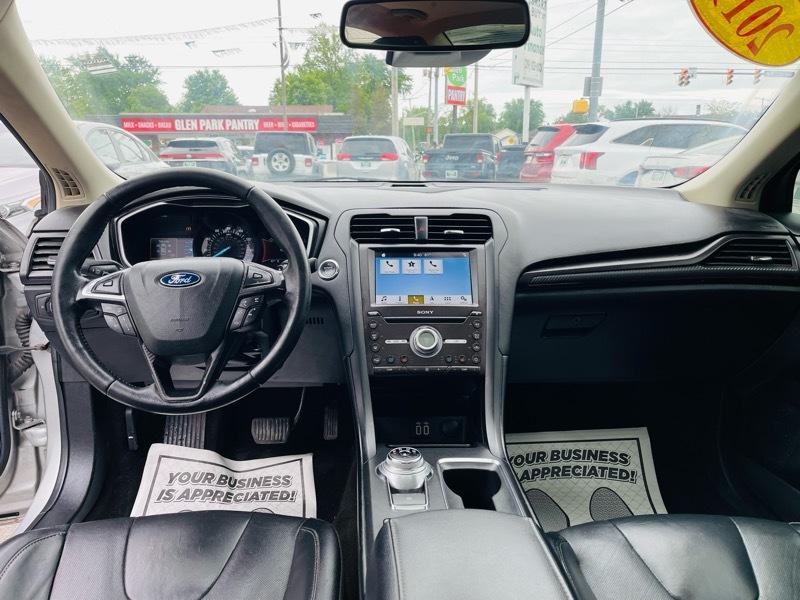 Ford Fusion Titanium 2019