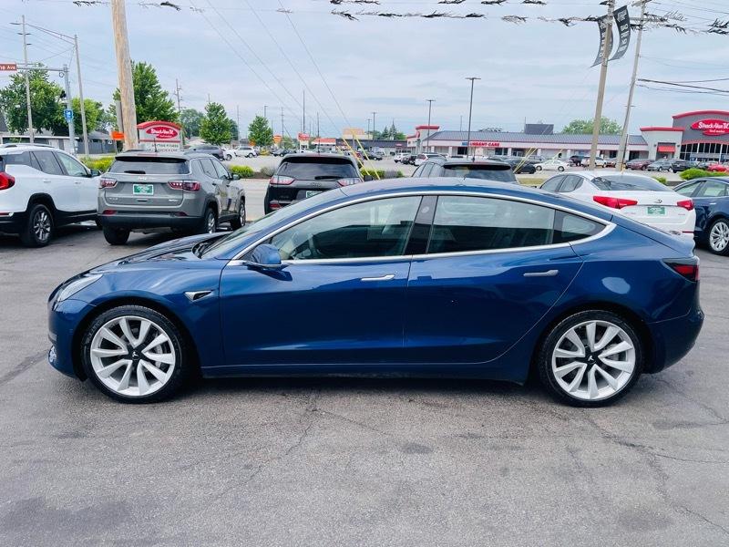 Tesla Model 3  2018