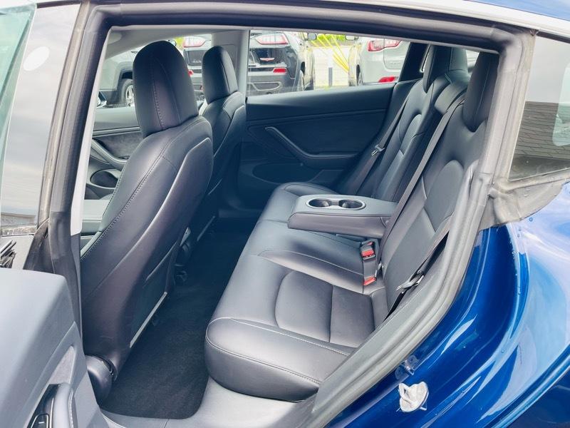 Tesla Model 3  2018