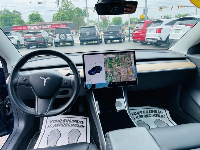 Tesla Model 3  2018