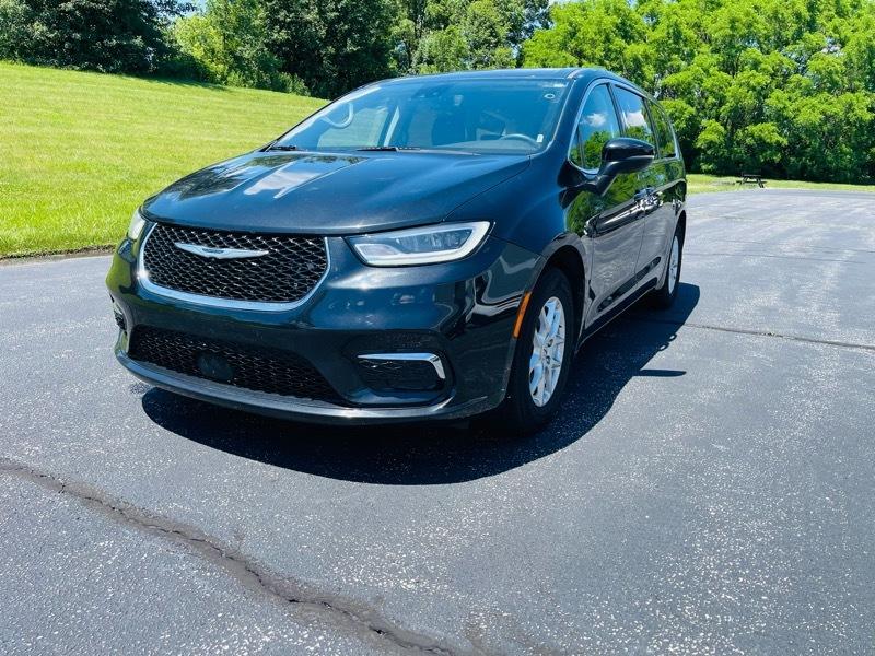 Chrysler Pacifica Touring L 2023