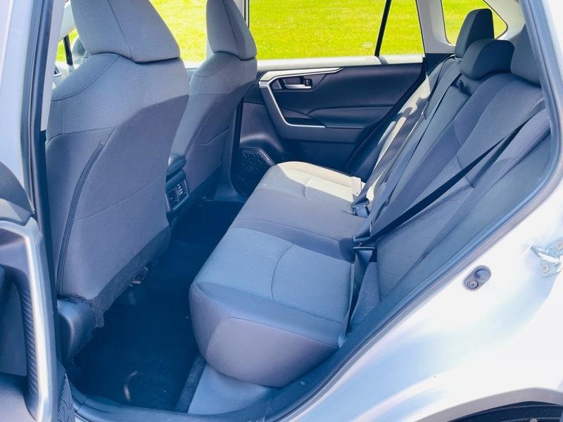 Toyota RAV4 XLE 2024