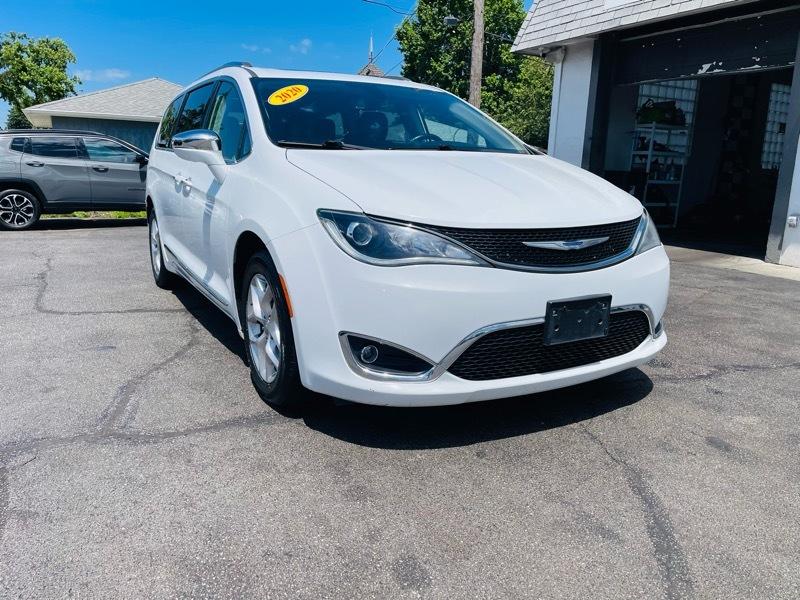 Chrysler Pacifica Limited 2020