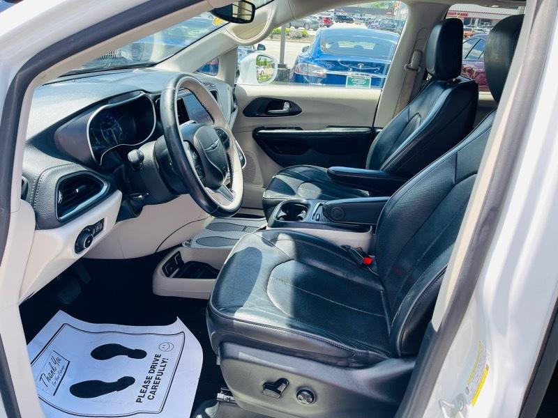 Chrysler Pacifica Limited 2020