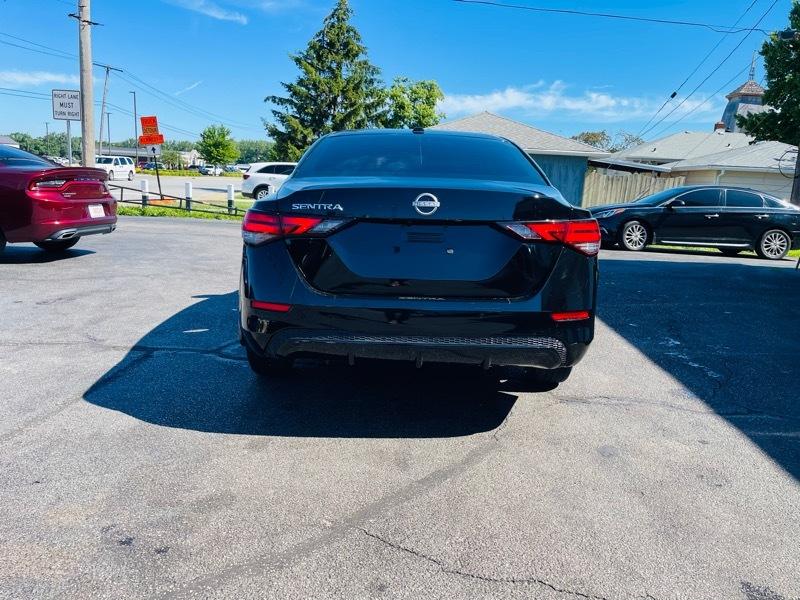 Nissan Sentra SV 2025