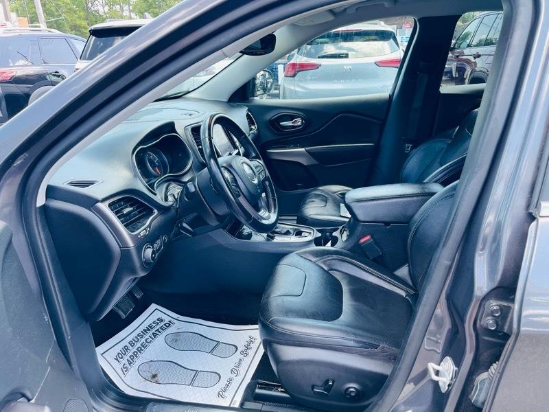 Jeep Cherokee Limited 4WD 2020