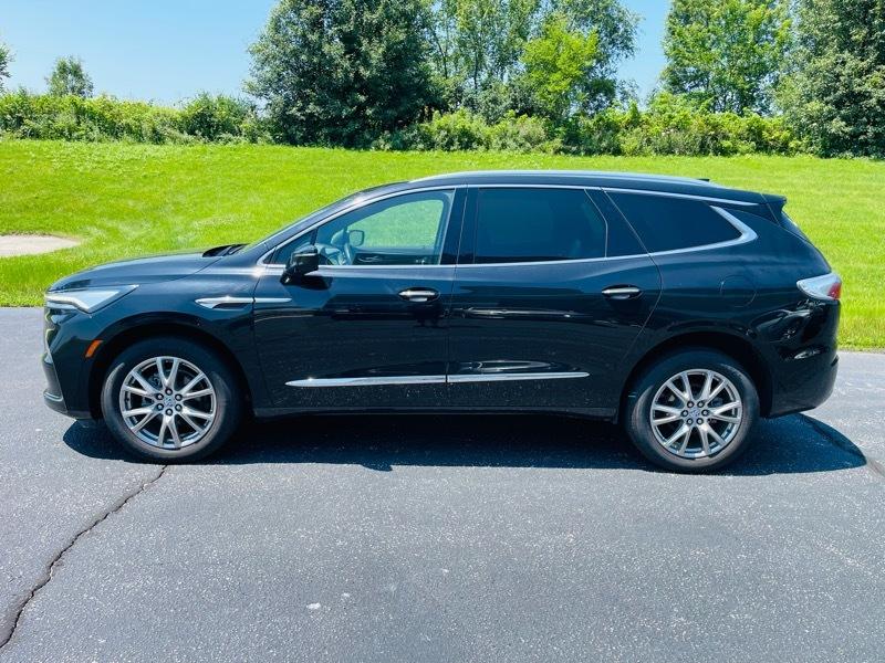 Buick Enclave Essence AWD 2023