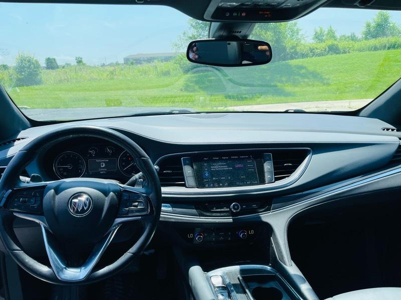 Buick Enclave Essence AWD 2023