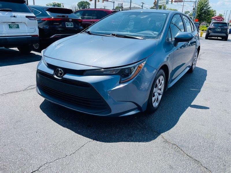 Toyota Corolla LE 2025