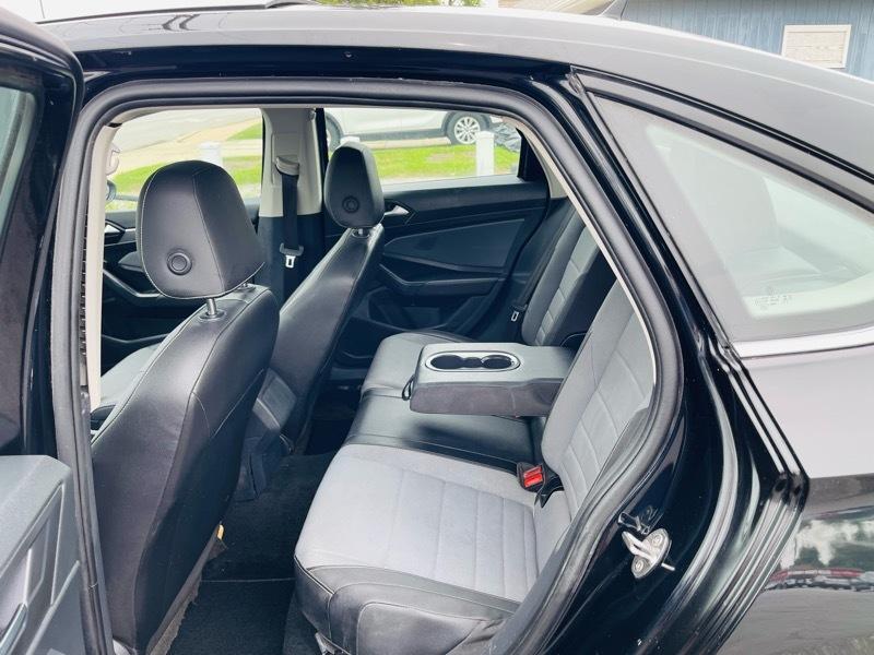 Volkswagen Jetta SE 2025