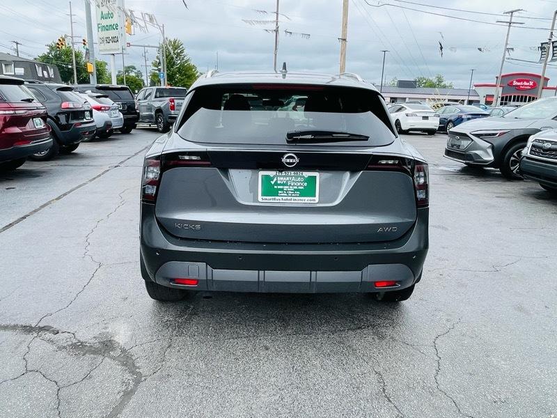 Nissan Kicks SV 4WD 2025
