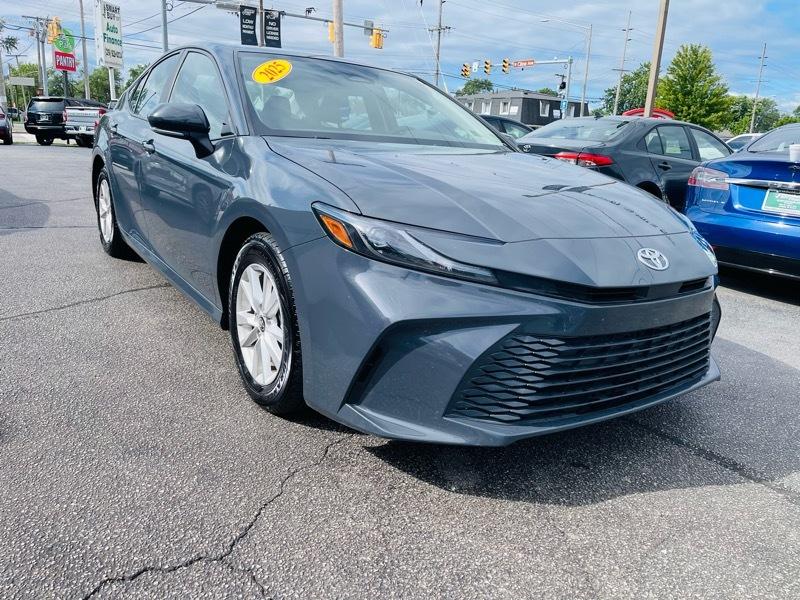 2025 Toyota Camry Hybrid XLE