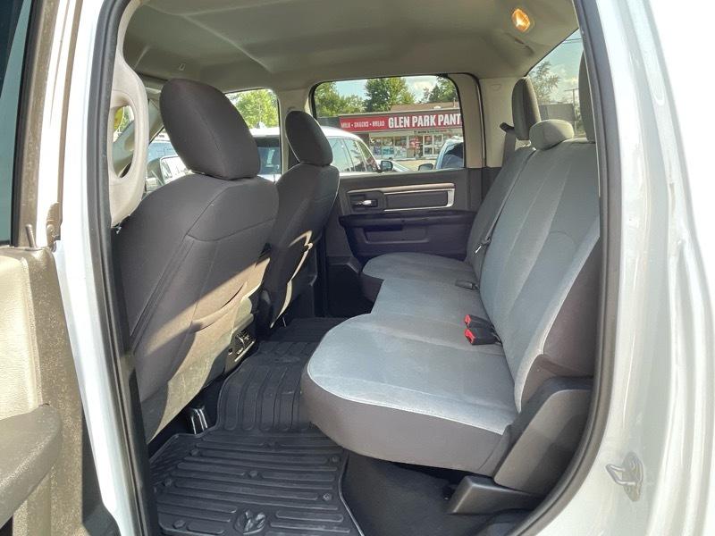 RAM 1500 SLT Crew Cab SWB 4WD 2023