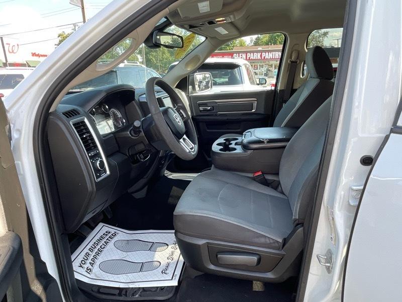 RAM 1500 SLT Crew Cab SWB 4WD 2023