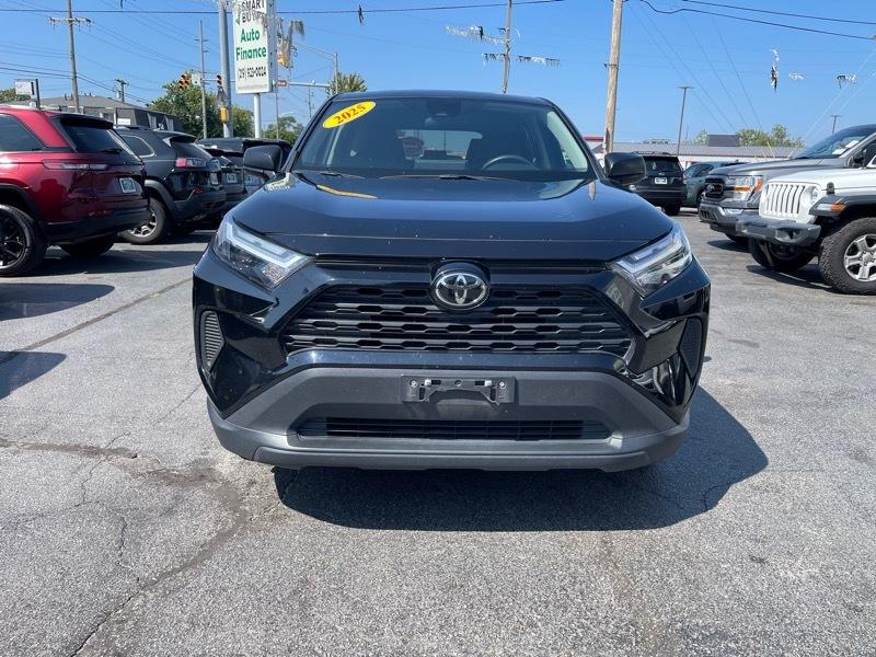Toyota RAV4 LE 2025