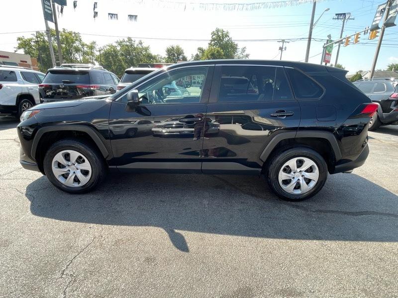 Toyota RAV4 LE 2025
